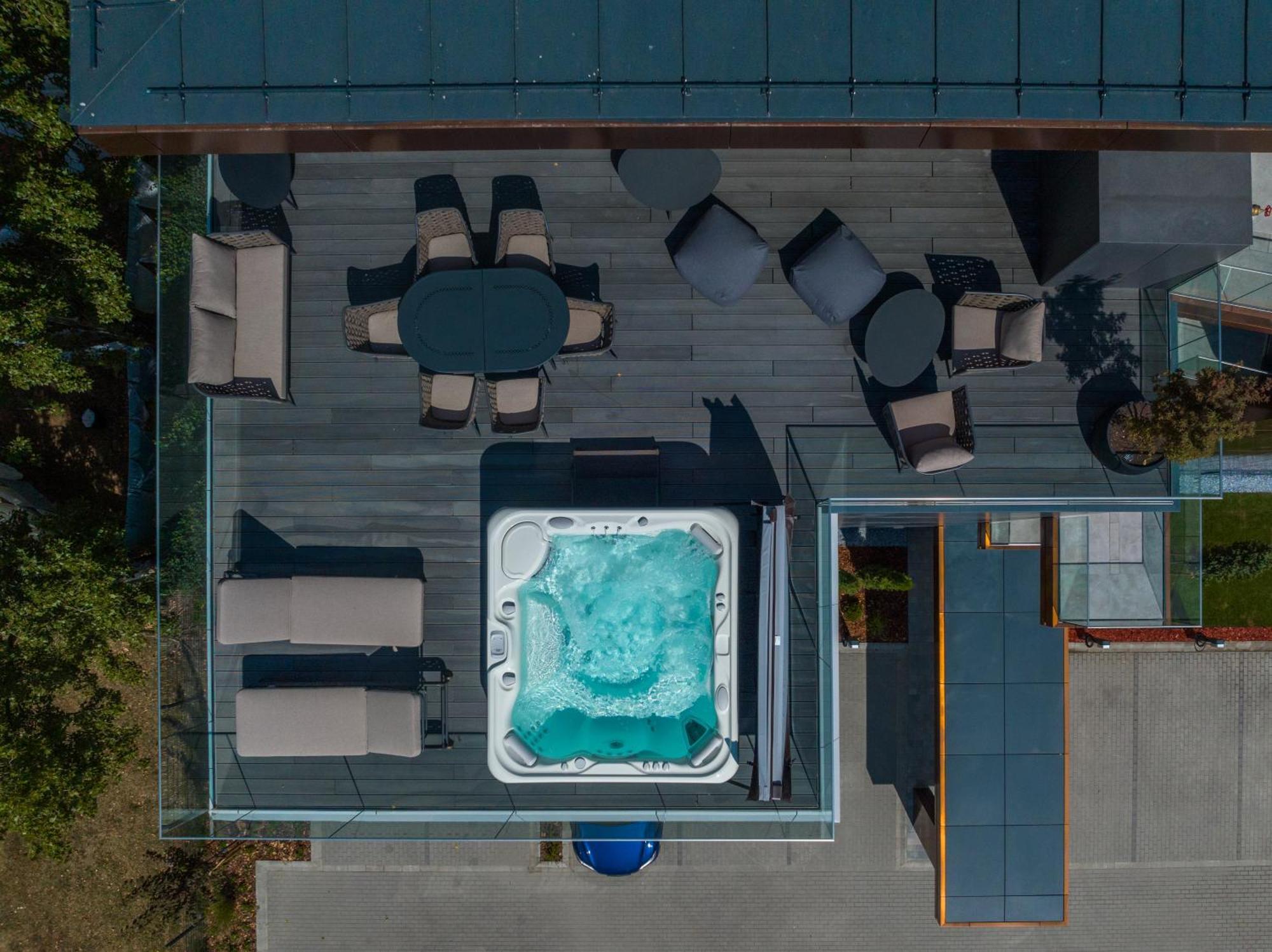 Bj81 Suite Hotel Siofok Bagian luar foto